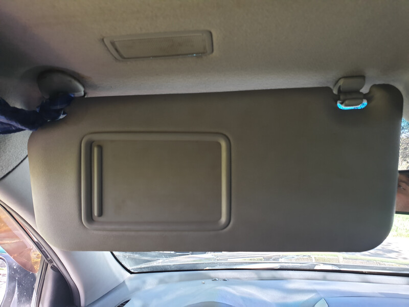 Козирок водійський Toyota RAV4  2006 універсал 2.4 Бензин 