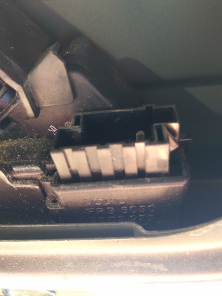 Замок двери багажника Volvo V70 универсал 1999 г.  2.5 л дизель Ивано-Франковск