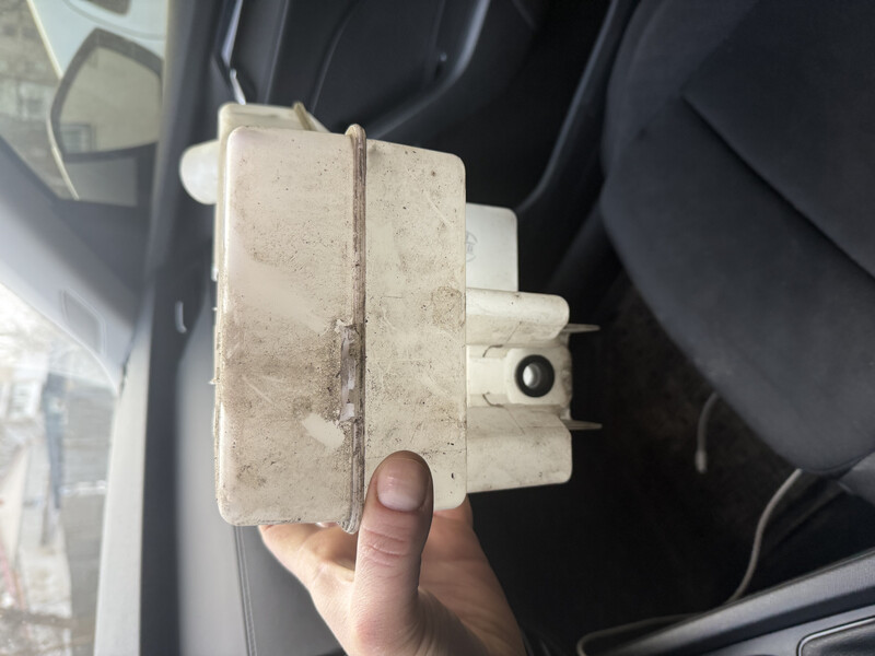 Бачок омывателя Nissan Leaf  2013 1.0 Электро Николаев