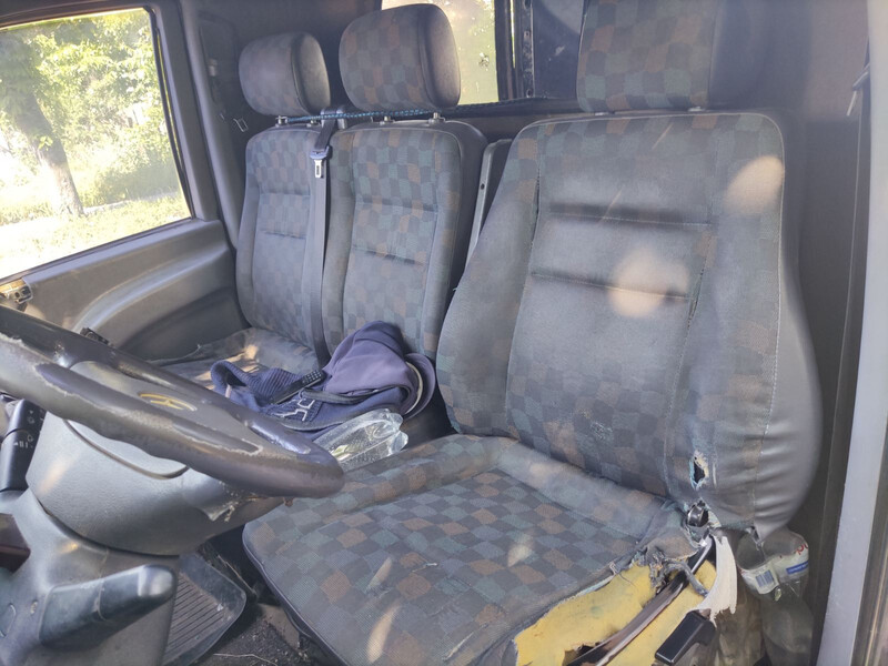 Переднее сиденье Mercedes-Benz Vito  2001 2.1 Дизель Новоукраинка