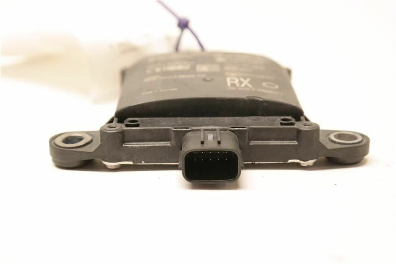 Датчик слепых зон 88162-0W520   Lexus RX