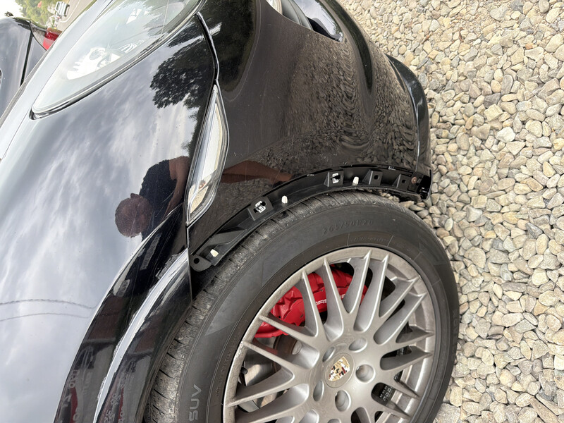 Накладка бампера Porsche Cayenne  2012 4.8 Бензин Тячев