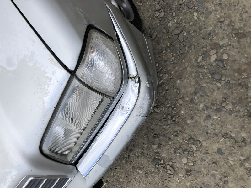 Хром переднего бампера Mercedes C-Class 1999 г.  24.0 л бензин Черновцы
