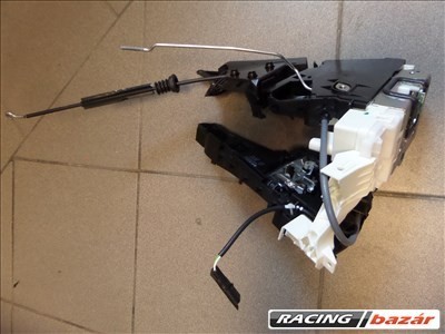 Замок передніх дверей A1697203535   Mercedes A-Class