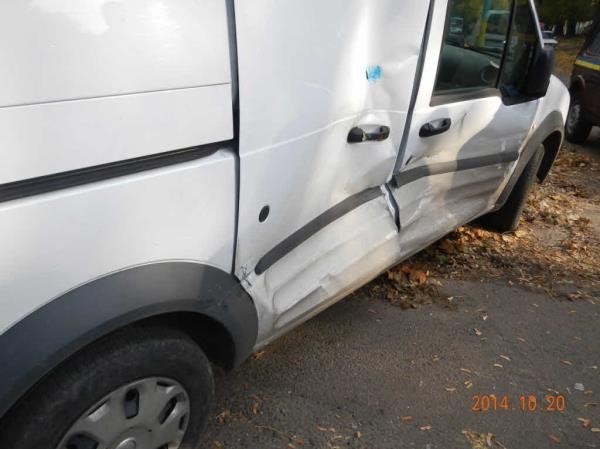 Дверь боковая раздвижная правая Ford Transit Connect 1.8D TREND 2012 1.8 Дизель Белая Церковь