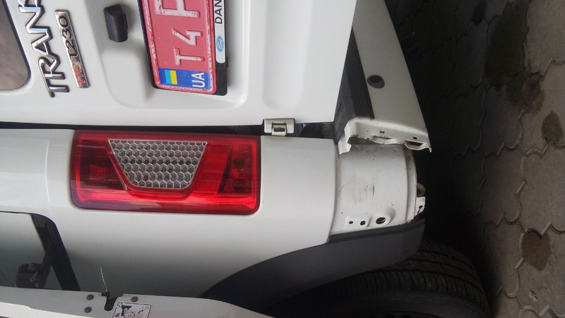 Угол заднго бампера Ford Transit Connect  2010 1.8 Дизель Черкассы