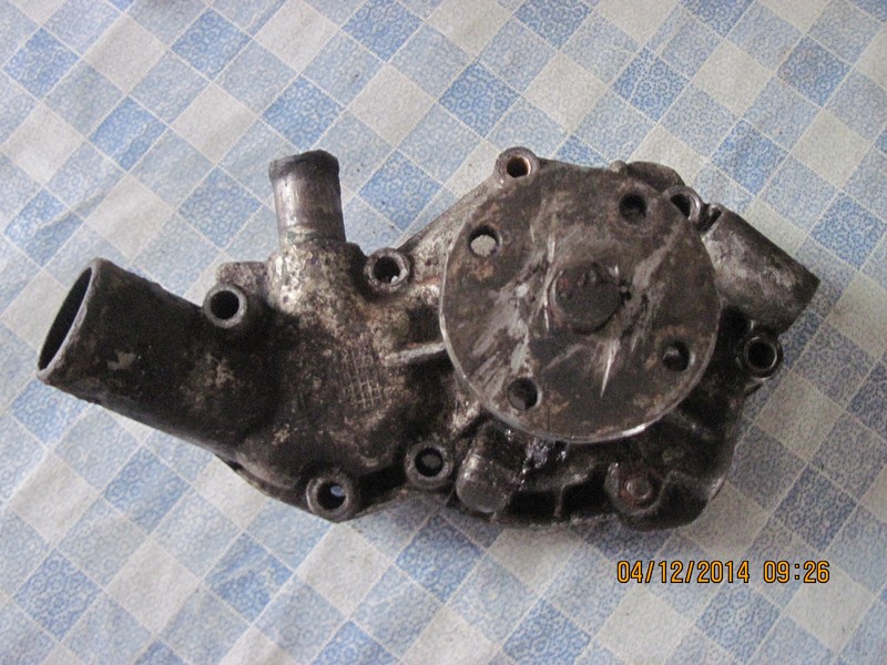 Помпа Peugeot 505  1988 2.2 Бензин 