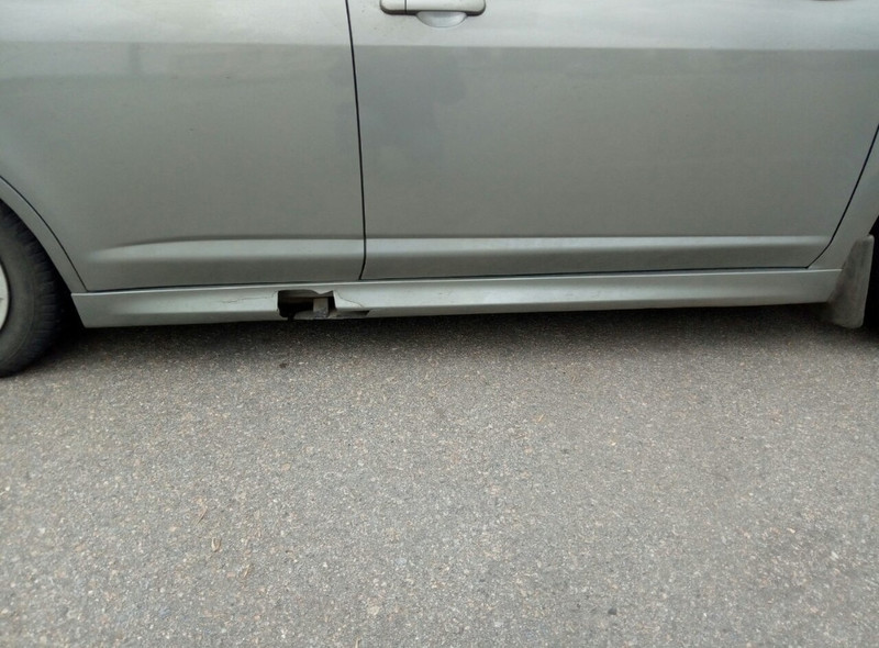 Порог правый Nissan Tiida C11  2009 хэтчбек 1.6 Бензин Краматорск