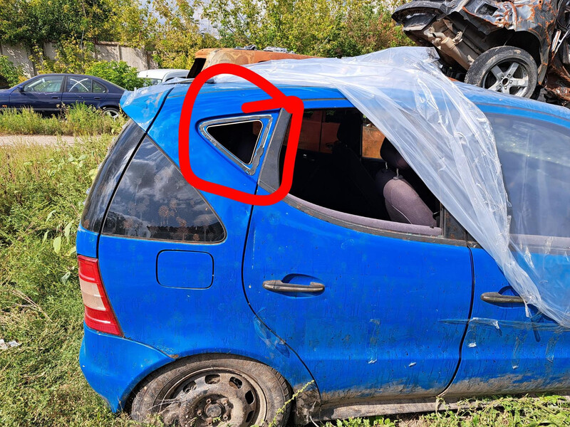 Стекло кузовное правое Mercedes-Benz A-Class W168  1998 хэтчбек 1.0 Бензин 