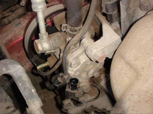 Насос гур Mitsubishi Lancer  2008 1.6 Бензин Лисичанск