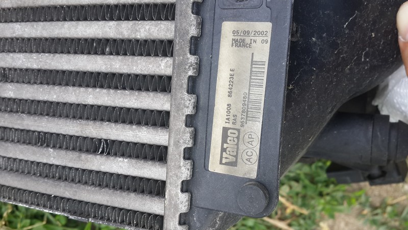 Радиатор интеркулера Citroen C5 2.0 HDI 2003 г.  2.0 л дизель Черновцы