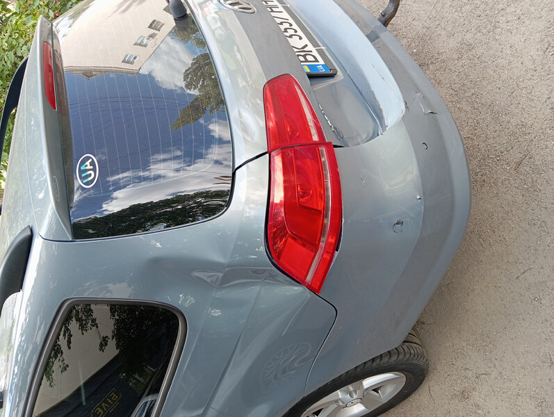 Бампер задний Volkswagen Passat B7  2011 универсал 2.0 Дизель Киев