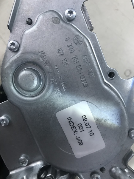 Моторчик заднего дворника BMW X3  2010 3.0 Бензин Киев