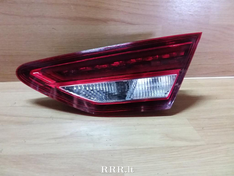 Фонарь задний правый 5f0945308d led (внутренний) в крышку багажника Seat Leon 3  2015 универсал 2.0 Дизель Ровно
