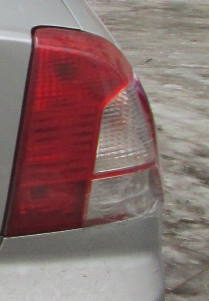 Стекло фары Kia Shuma 2  2003 1.6 Бензин Павлоград
