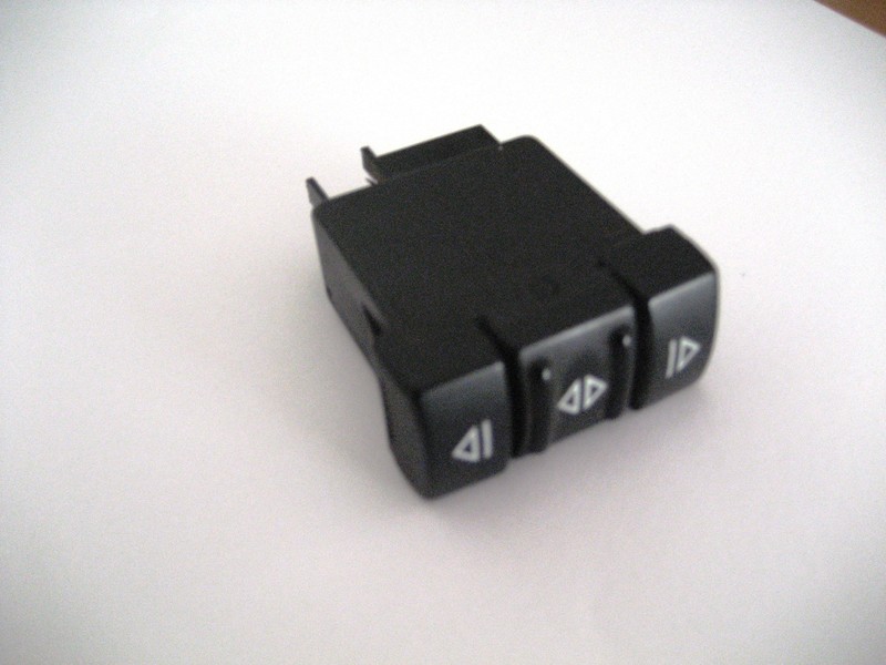 Кнопка склопідйомника Opel Movano  2003 2.5 Дизель 