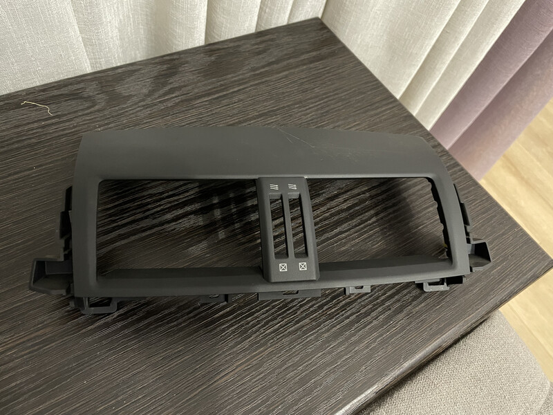 Рамка решетки воздуховодов (торпедо) Toyota RAV4  2009 2.0 Бензин Буча