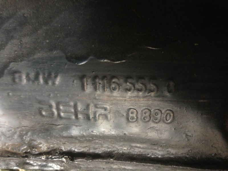 Радиатор 11165550   BMW 3 Series