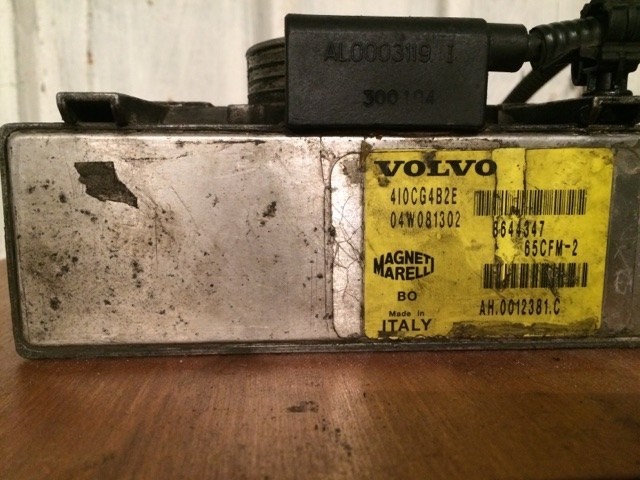 Дросельна заслінка Volvo XC70  2001 універсал 2.4 Бензин 