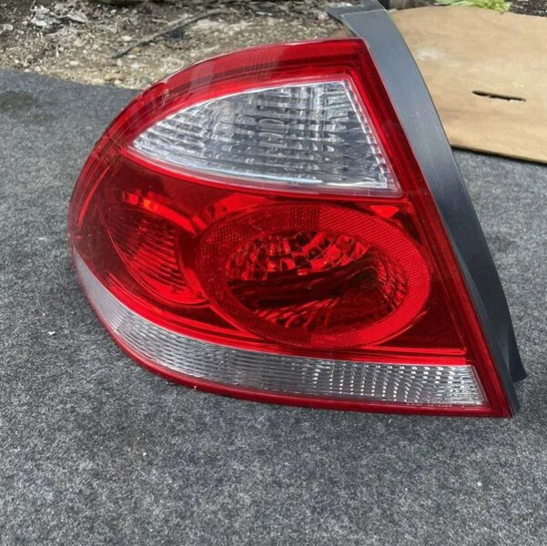 Левый задний фонарь Nissan Almera Classic  2008 1.6 Бензин Киев