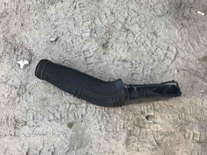 Патрубок воздухозаборника 28210F3000   Hyundai Elantra