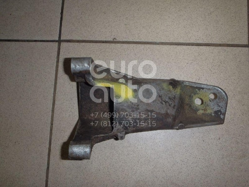 Кронштейн опори двигуна правий Volvo 740  1987 2.4 Дизель 