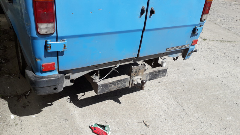 Бампер задній Mercedes 310 1991 р.  2.9 л дизель Васильків