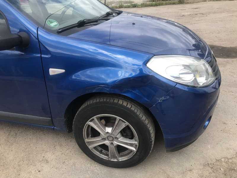 Крыло переднее правое (светло синее) Dacia Sandero  2009 хэтчбек 1.4 Бензин Житомир