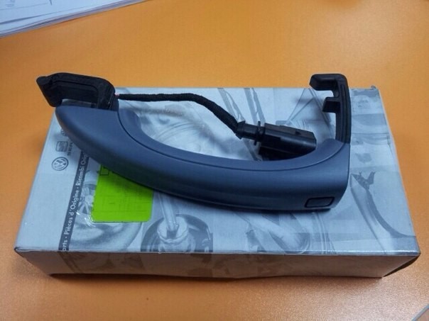 Ручка двери 4L0837205B   Audi Q7