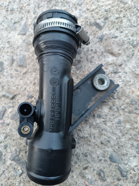 Патрубок интеркулера Nissan Qashqai  2007 1.4 Дизель Киев