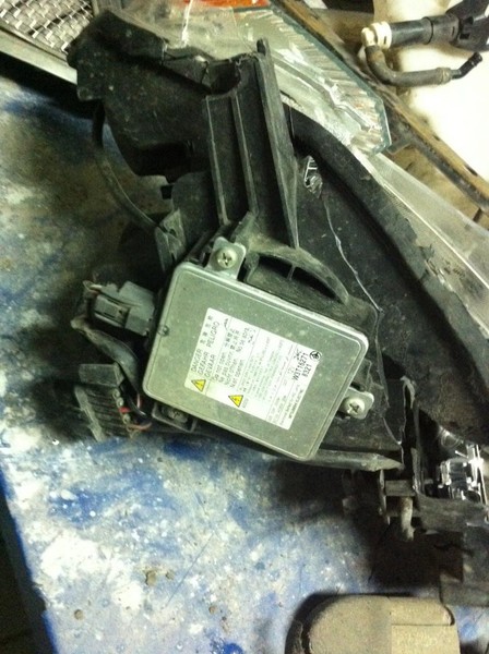 Фара правая под ксенон 8301B346   Mitsubishi Outlander, Mitsubishi Outlander XL, Mitsubishi Pajero Wagon