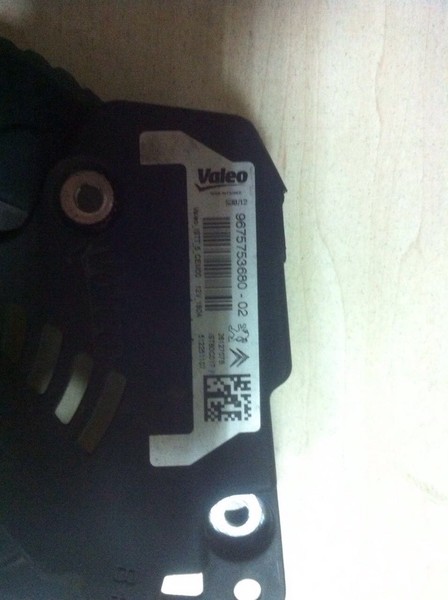 Генератор (e-hdi система старт стоп) Peugeot 308  2011 хэтчбек 1.6 Дизель Одесса