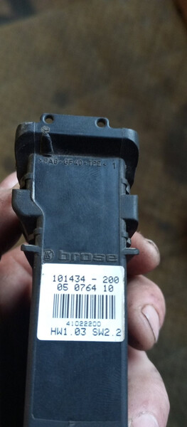 Блок управления стеклоподемника правой передней двери Volkswagen Passat B5 2000 р.  1.9 л дизель Мукачево