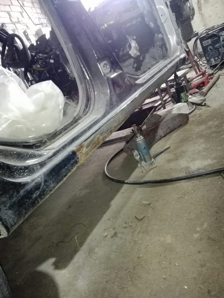 Правый порог Nissan Almera Classic  2008 1.6 Бензин Запорожье