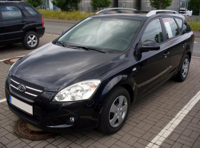 Бапмер передний Kia Cee`d  2008 хэтчбек 1.6 Дизель Киев