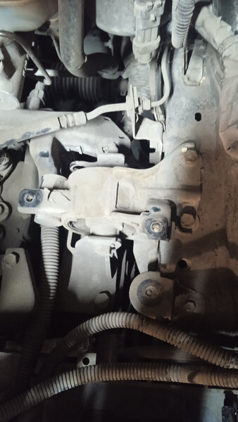 Подушка двигателя Kia Cerato  2007 1.6 Дизель 