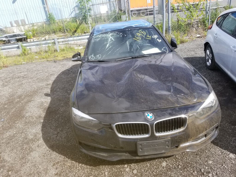 Лобовое стекло BMW 3 Series F30  2015 2.0 Бензин Николаев