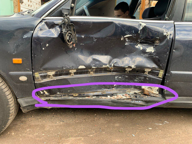 Молдинг двери Audi A6 C4 1996 г.  2.8 л бензин Кривой Рог