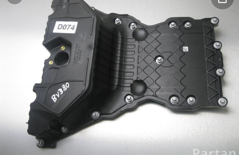 Поддон двигателя Mercedes E-Class 2011 г.  2.2 л дизель