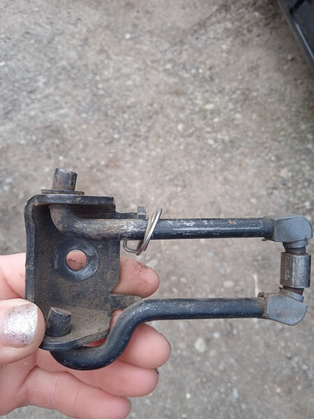 Ограничитель двери Volkswagen Caddy 3  2005 универсал  Электро 