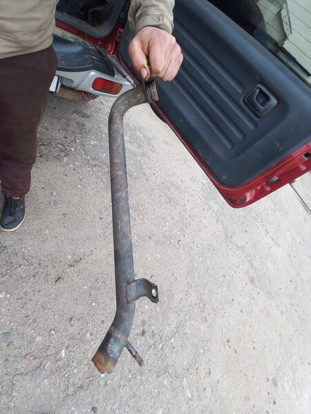 Трубка охлаждения металл на блоке Suzuki Grand Vitara  2003 2.0 Бензин Днепр