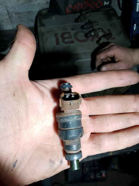 Форсунка Mazda 323 ба 1996 1.3 Бензин 