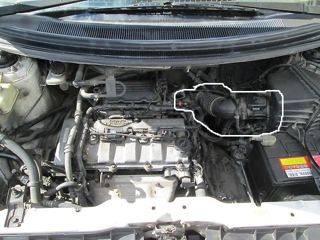 Воздушный патрубок Mazda MPV  2000 2.0 Бензин Киев