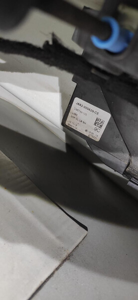 Замок двери передней левой Land Rover Range Rover Velar 2020 г.  2.0 л бензин Свалява