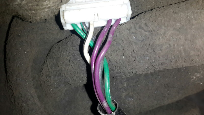 Левое зеркало с подогревом 5 проводов Mazda 323  1997 універсал 1.5 Бензин 