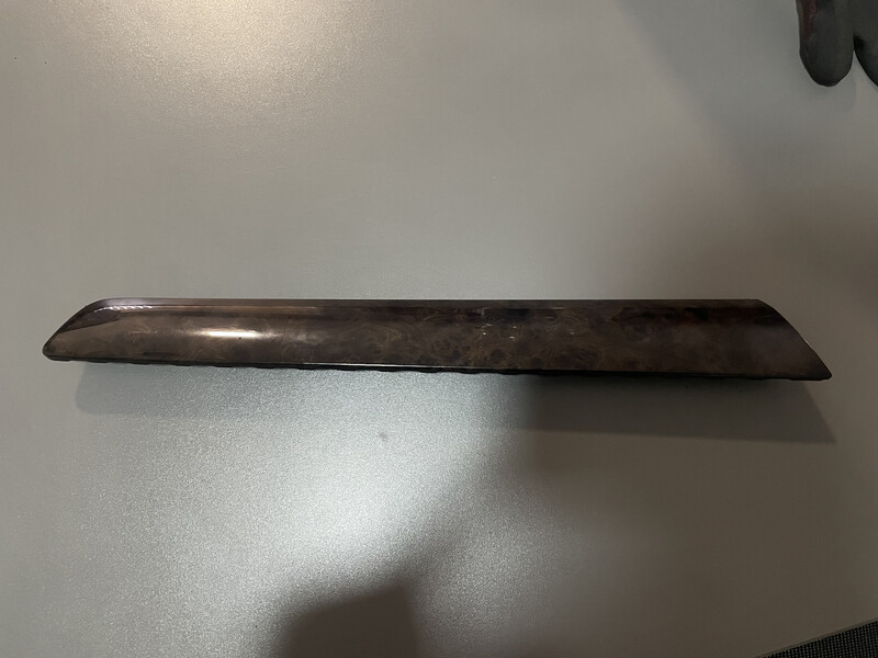 Декор правої дверки Volkswagen Passat B8  2015 2.0 Дизель 