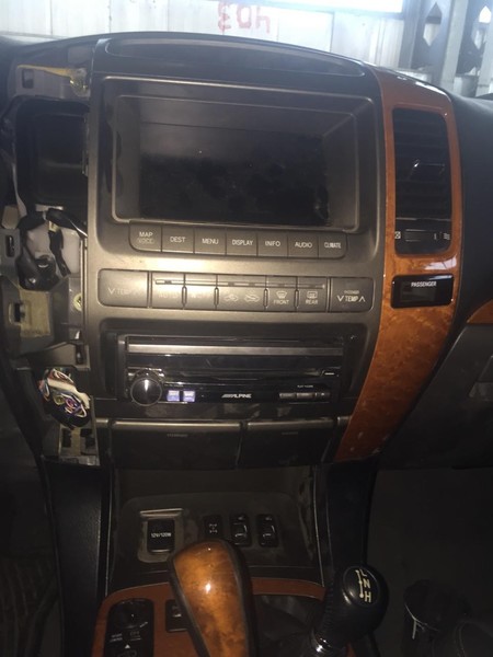 Накладка в салоне левая сторона Lexus GX 470 2004 4.7 Бензин Черкаси