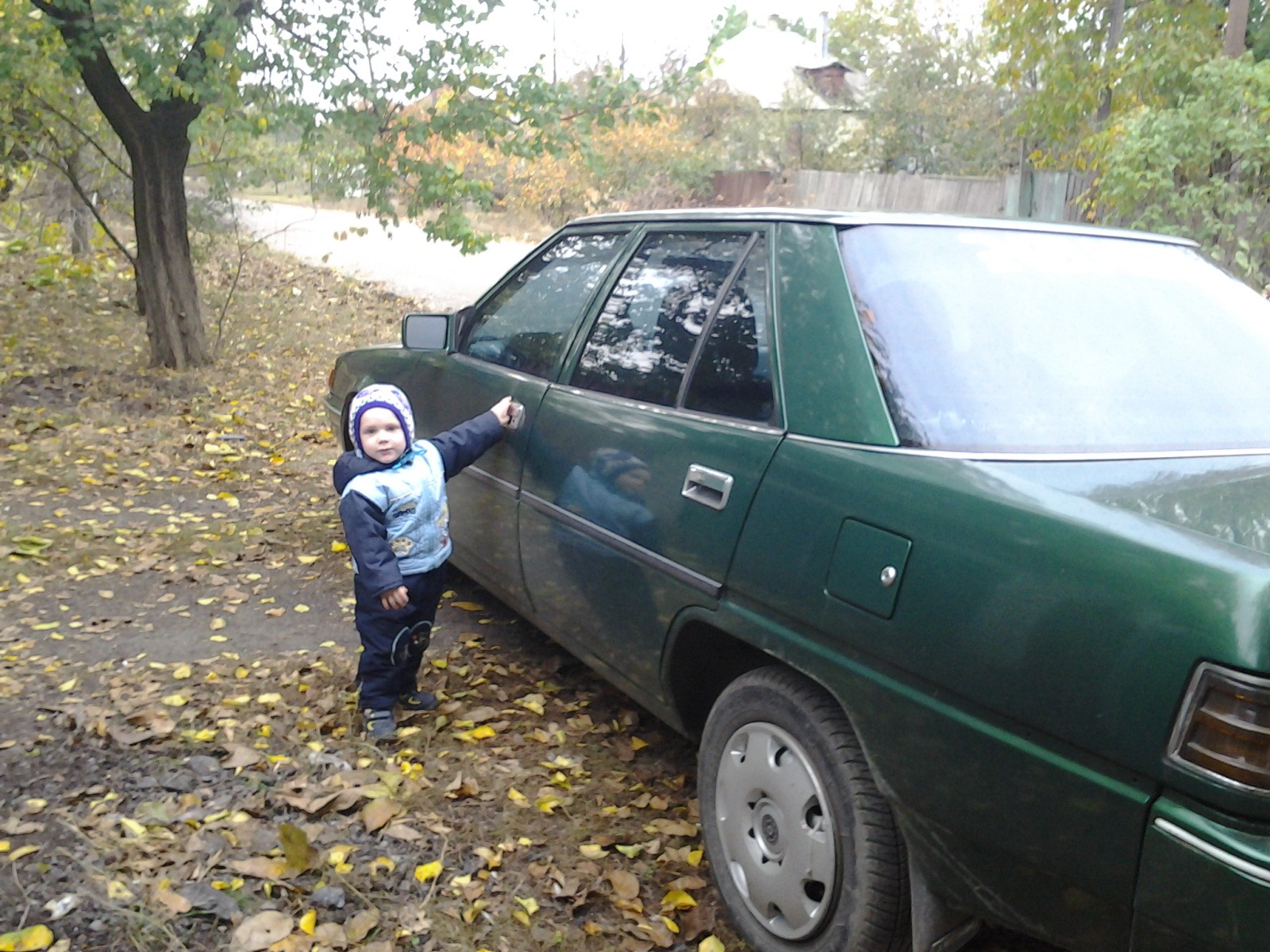 Молдинг заднего правого крыла Mitsubishi Galant GLX 1987 1.8 Дизель Луганск