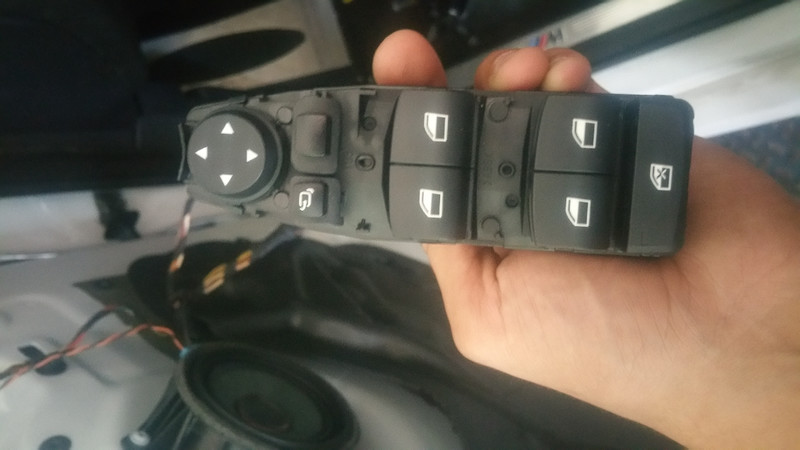 Блок кнопок склопідйомника BMW X6  2017 3.5 Бензин 