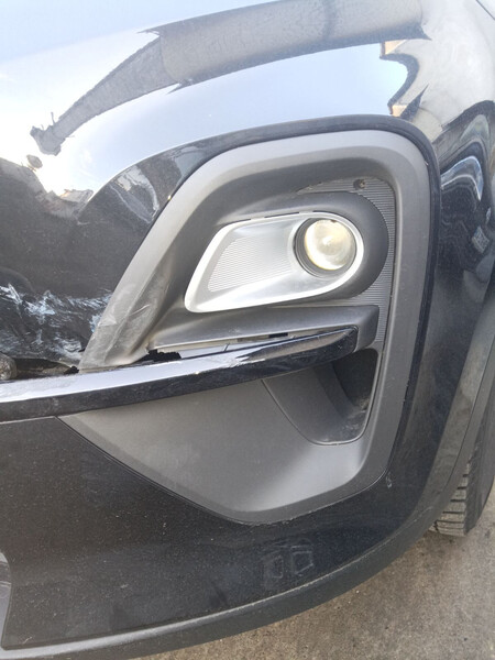 Решітка под туманку левая Kia Sportage 4  2020 универсал 1.6 Бензин Киев